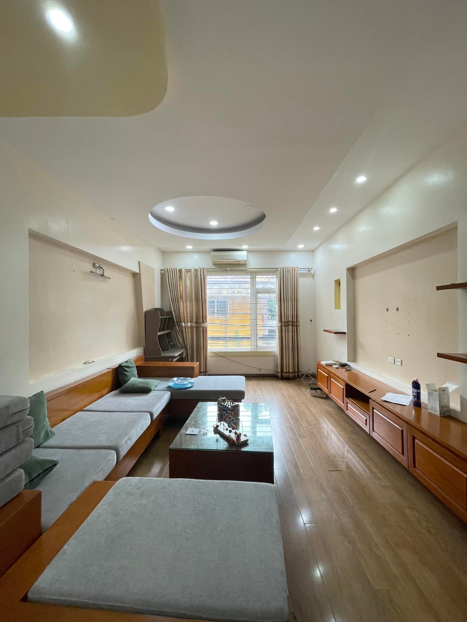 Cực phẩm Nguyễn Văn Huyên Cầu Giấy oto đỗ 2 thoáng kinh doanh cho thuê văn phòng ô chờ thang máy 12,5tỷ