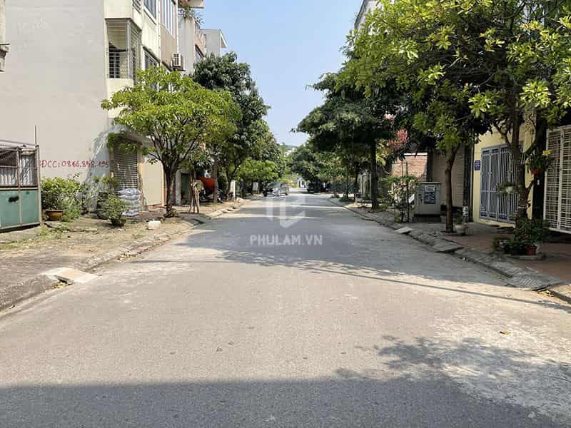 Cần bán 85m2 đất TĐC Mới Giang Biên. Đường phân lô bàn cờ, gần đường Mai Chí Thọ