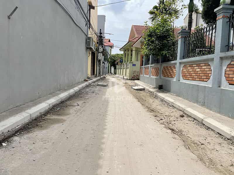 Cần bán 86,3m2 đất đấu giá thôn Khoan Tế. Sau đất có quy hoạch đường 13m vỏ làng