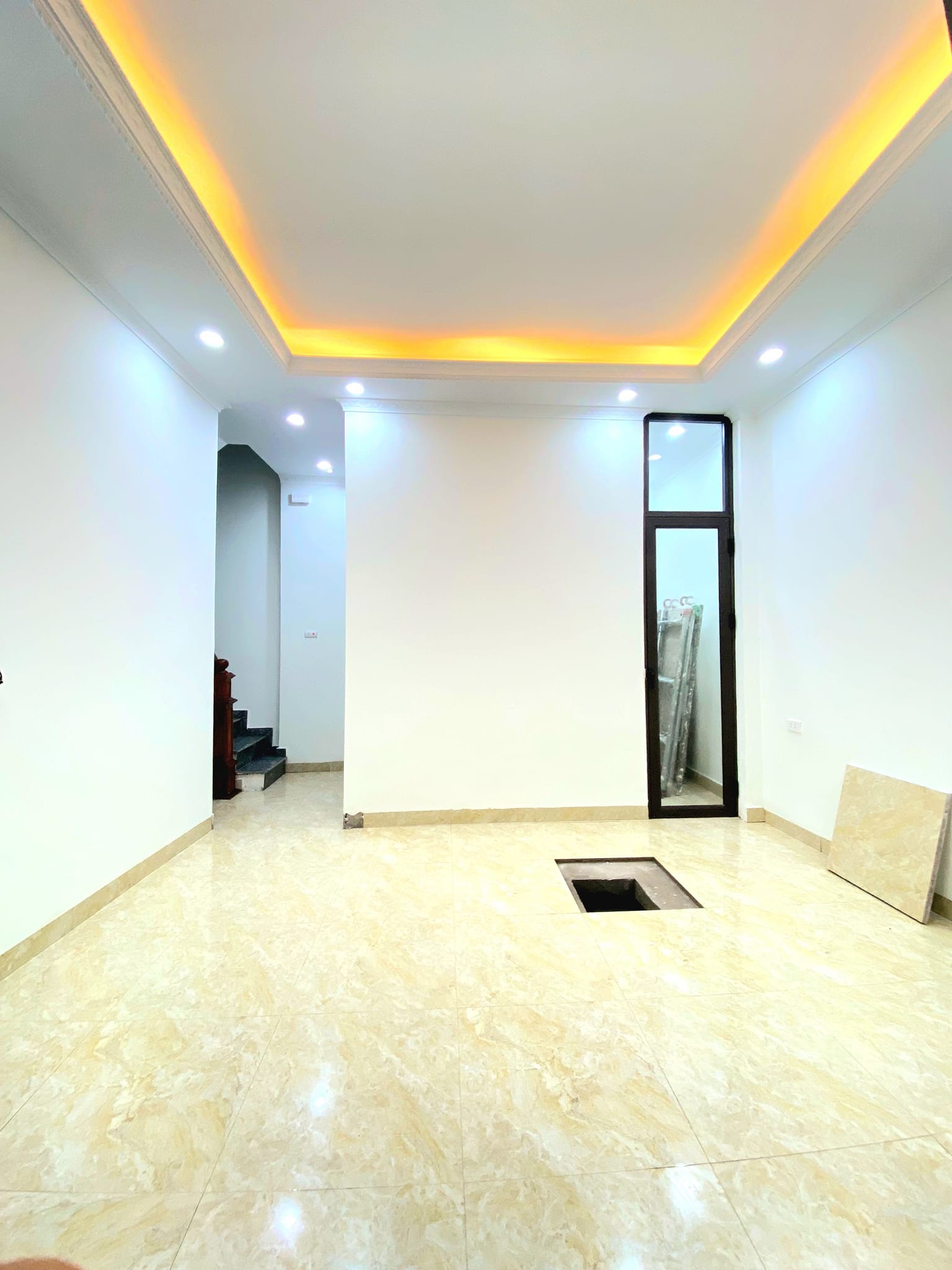 Cực Hiếm Phố Thái Thịnh, ĐĐ-7m Ra Ôtô- Nhà Lô Góc- 6 Tầng Thang Máy. 6.2 Tỷ