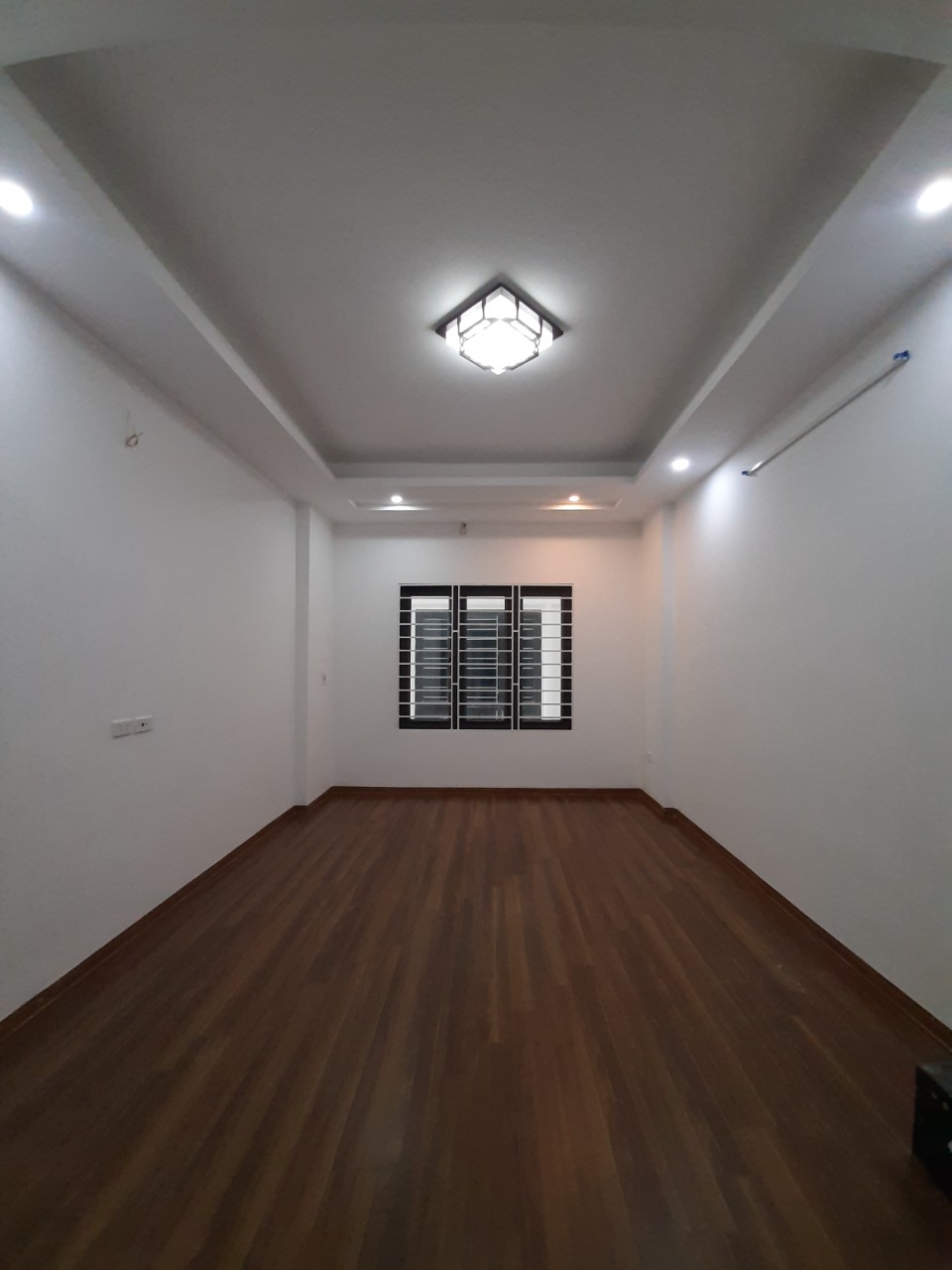 Bán nhà cự khối, long biên 59 m2, 4 tầng full nội thất giá chỉ 2.5 tỷ