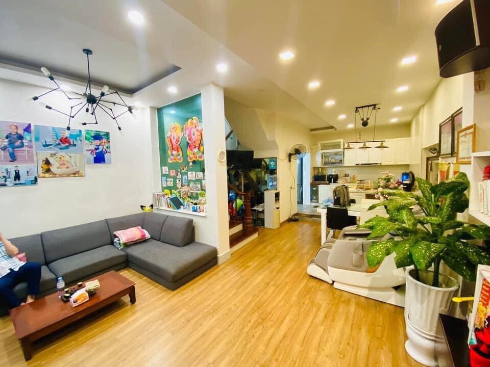 Bán nhà phố Vọng Đồng Tâm HBT Hà Nội DT 80mx6T ô tô vào giá 15,8