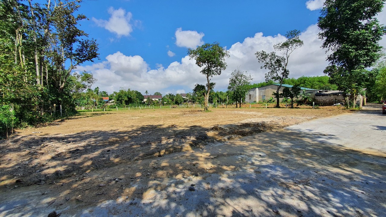 ĐẤT ĐẸP, THOÁNG MÁT VIEW SÔNG ĐƯỜNG NGUYỄN HOÀNG, ĐÔNG HÀ. DT: 5x42m - 1.15 tỷ