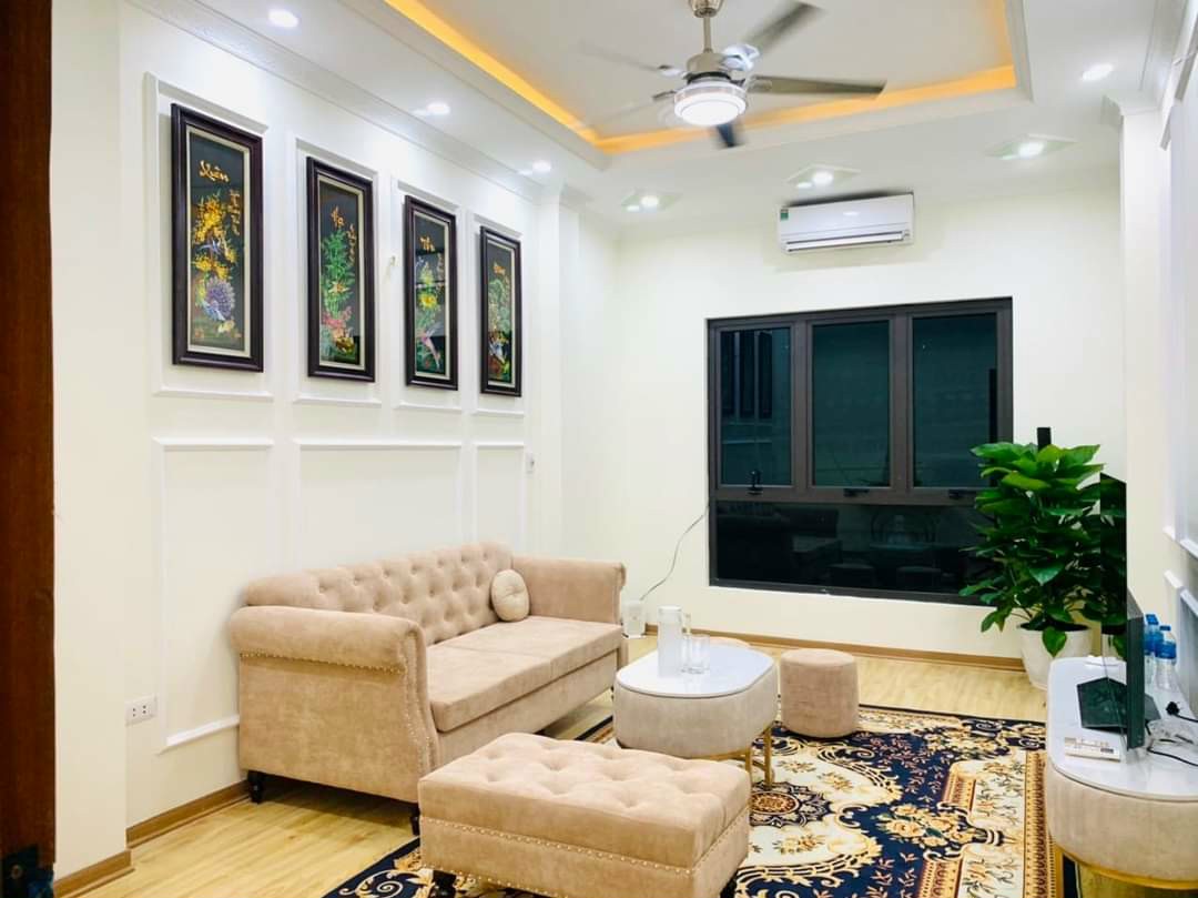 Chính chủ cần bán nhà mặt phố Cự Lộc Thanh Xuân 34m2, 5 tầng 7.3 tỷ Gara kinh doanh miễn TG