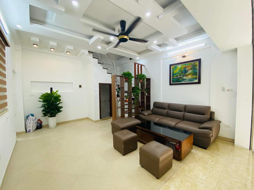 Chính chủ cần bán nhà ngõ 178 Tây Sơn Đống Đa 36m2 6 tầng 5m mặt tiền 5.85 tỷ miễn trung gian Gara kinh doanh