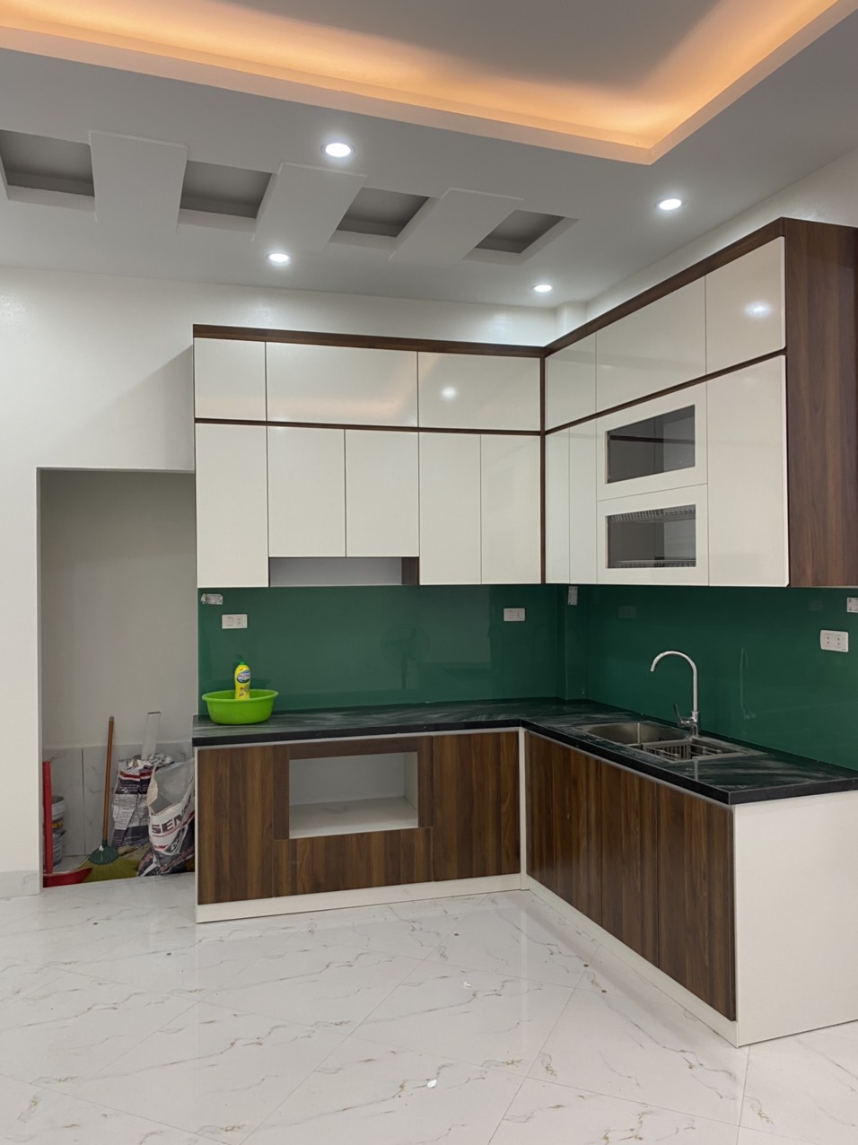 Bán nhà ngõ 36 Lê Thanh Nghị HBT Hà Nội DT 52mx5T giá 5,5 tỷ