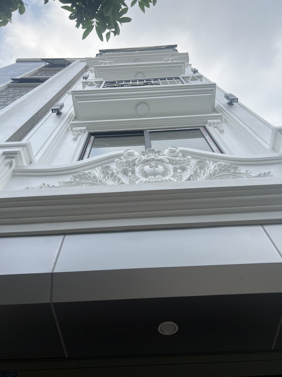 Chính chủ bán nhà xây mới tại Dương Nội 5T-35m2 gần KĐT Gleximco full nội thất oto đỗ cổng giá 2,96 tỷ