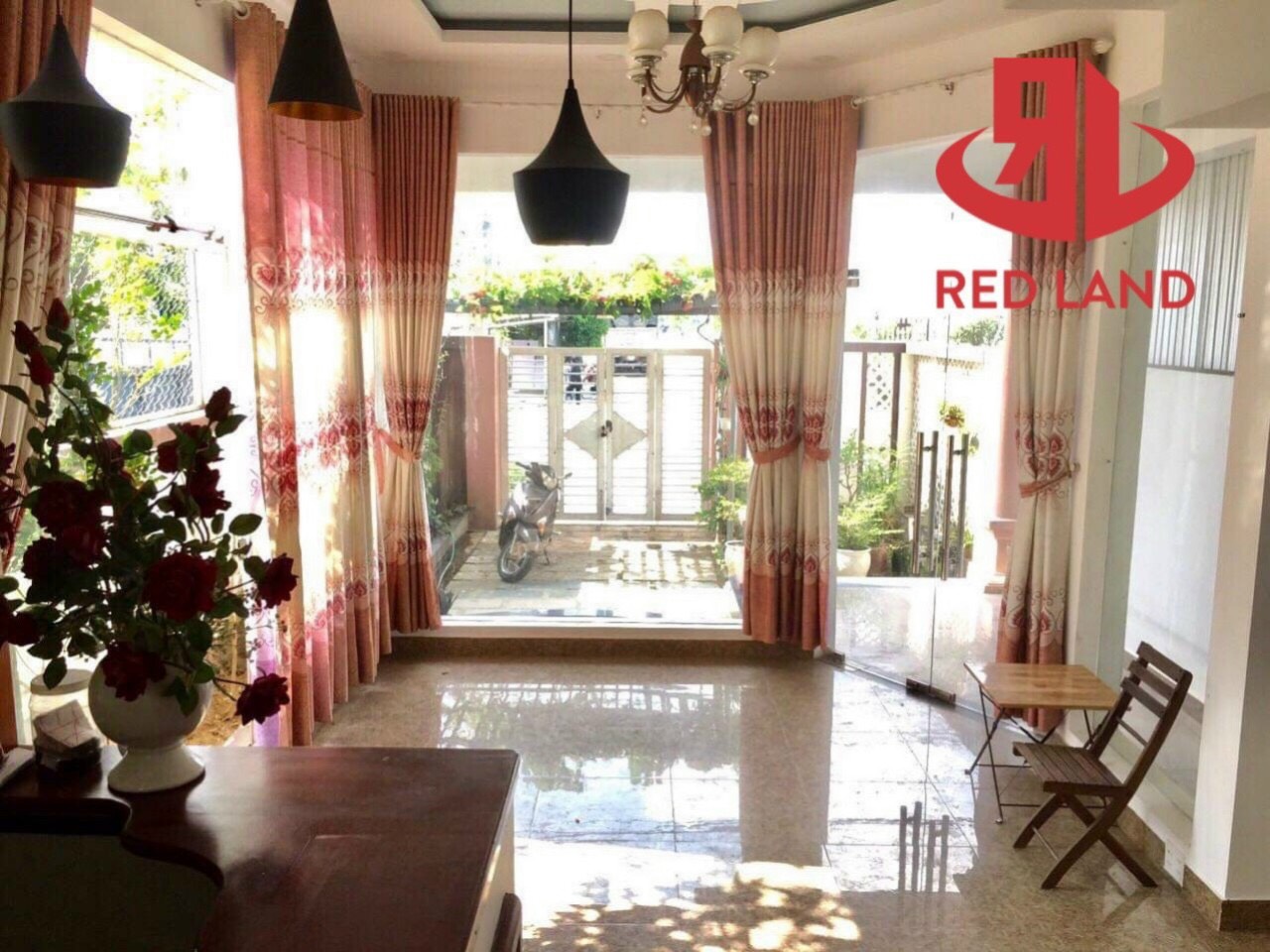 Nhà 3 tầng đường Nguyễn Văn Linh, TP Huế giá siêu rẻ