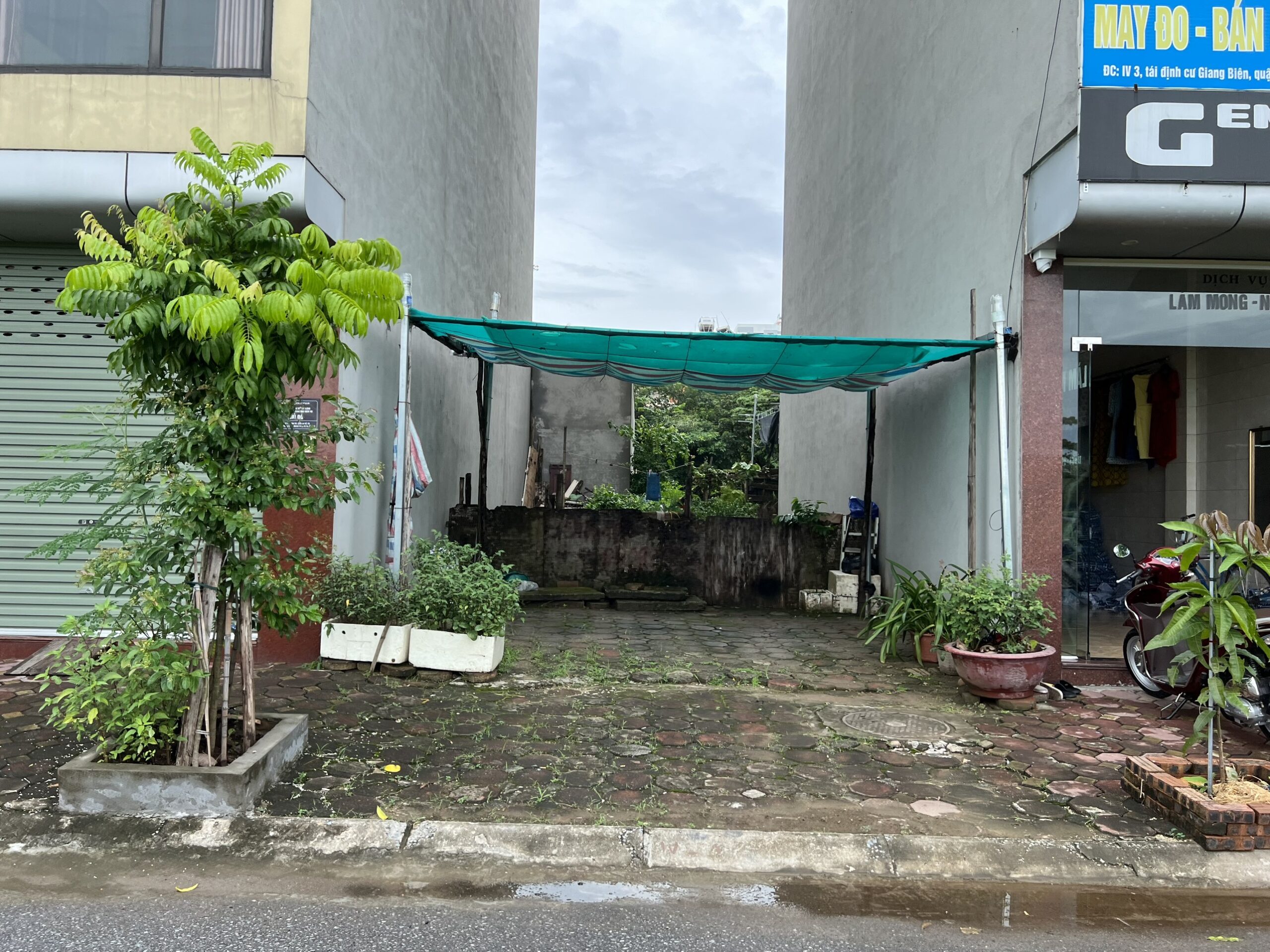 Chị gái cần vốn làm ăn nhờ bán gấp mảnh đất đối diện dự án Shophouse trong khu TĐC Giang Biên