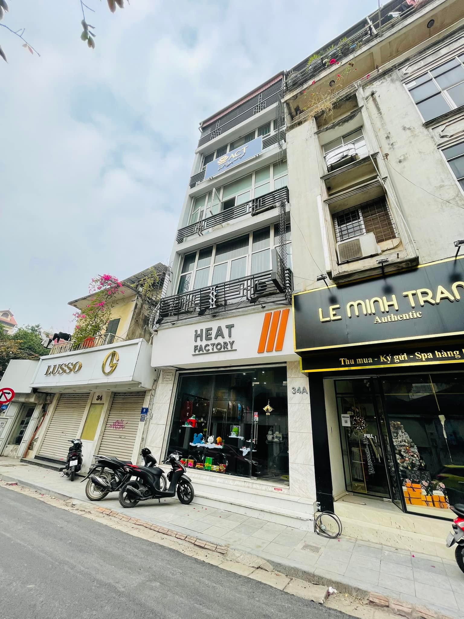 BÁN NHÀ MẶT PHỐ VIP QUẬN HOÀN KIẾM 89M2 40 tỷ NGAY NGÃ TƯ TRẦN QUỐC TOẢN BÀ TRIỆU