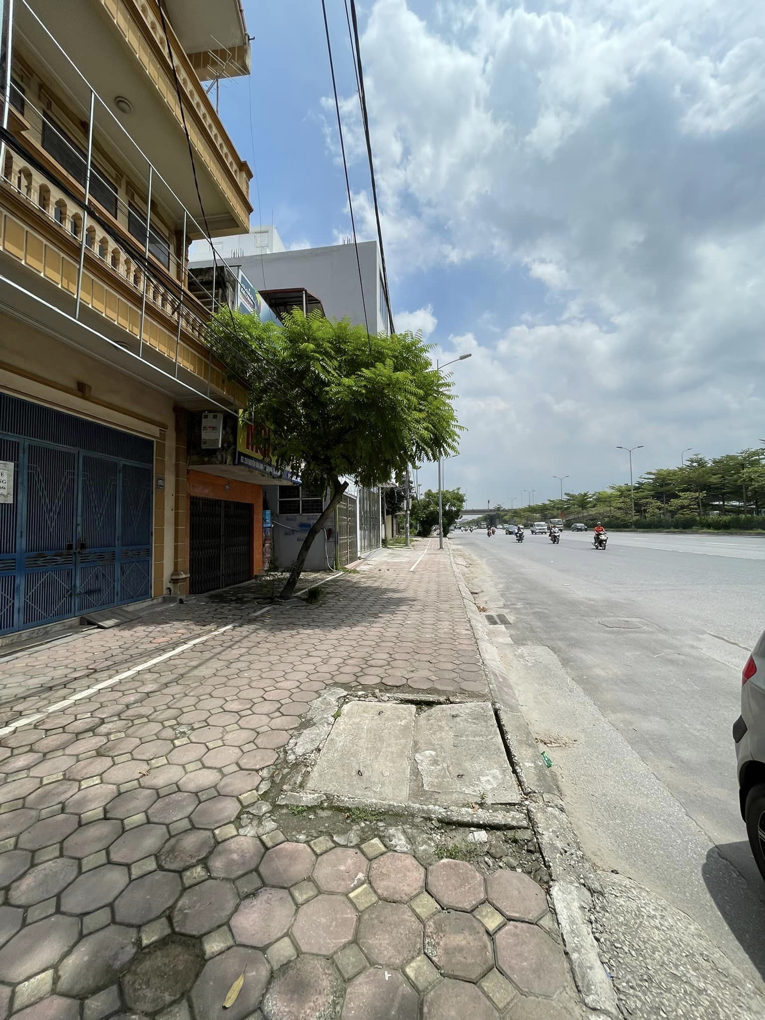 SIÊU HIẾM! BÁN NHÀ MẶT ĐƯỜNG QL5, DƯƠNG XÁ, GIA LÂM, KINH DOANH, VỈA HÈ, 106m2, 6.7tỷ