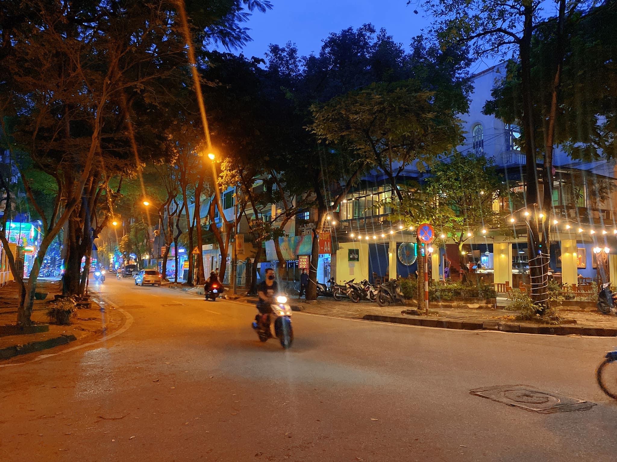 Bán Biệt Thự Đơn Lập KĐT Định Công. 220m2, 3 Tầng Sân Vườn, MT 11m