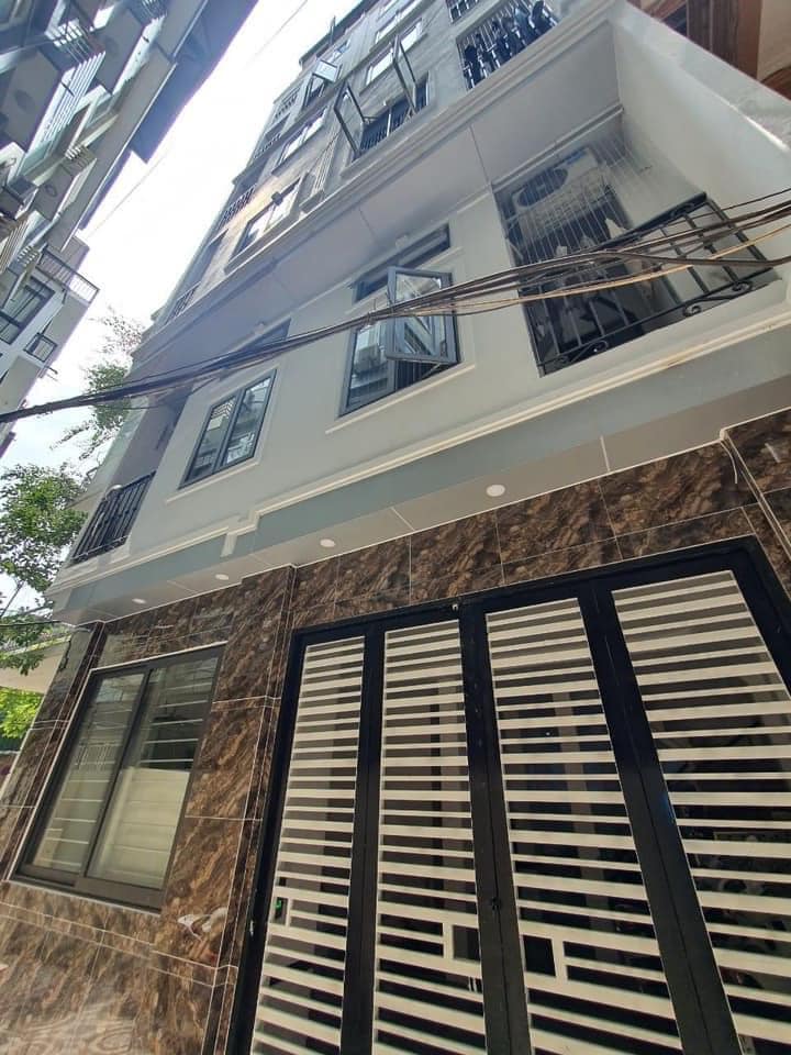 Bán apartment ngõ 71 Võ Chí Công 176m2 9 tầng mặt tiền 8m 80 phòng doanh thu 400tr/tháng