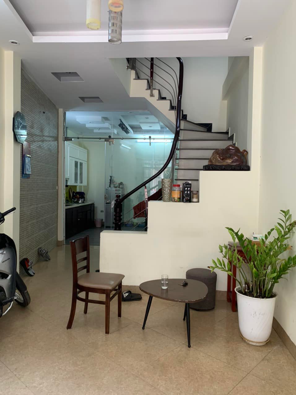 NHÀ ĐẸP, NGÕ THÔNG, DIỆN TÍCH RỘNG, TRUNG TÂM CẦU GIẤY