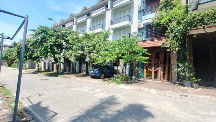 LIỀN KỀ KHU ĐÔ THỊ VÂN CANH (HUD VÂN CANH) – 4 TẦNNG 100M2 – 10,96 TỶ.