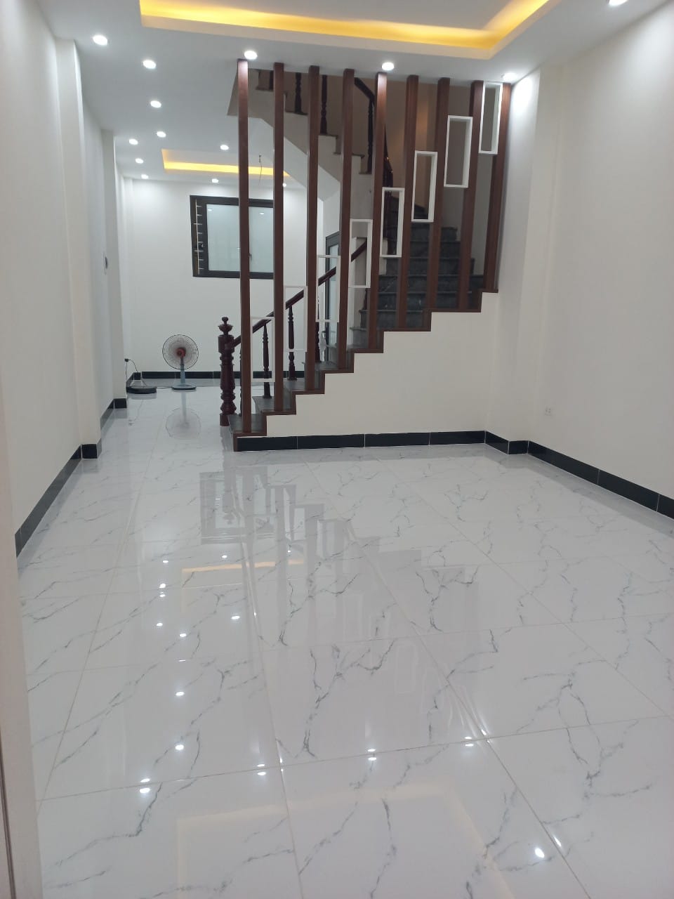 NHÀ ĐẸP CẦU GIẤY, DÒNG TIỀN TỐT, GIÁ HẠT DẺ