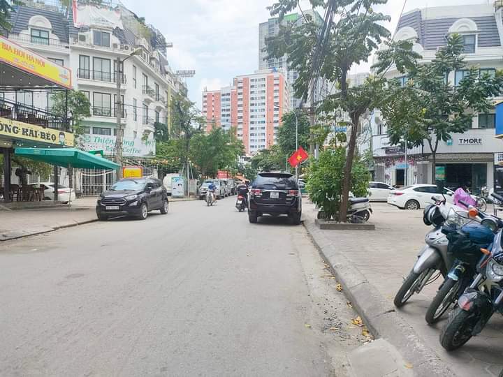 BIỆT THỰ VIP ĐƯỜNG NGUYỄN TRÃI – THANH XUÂN, 150 M2 – MẶT TIỀN 7M, 19.5 TỶ