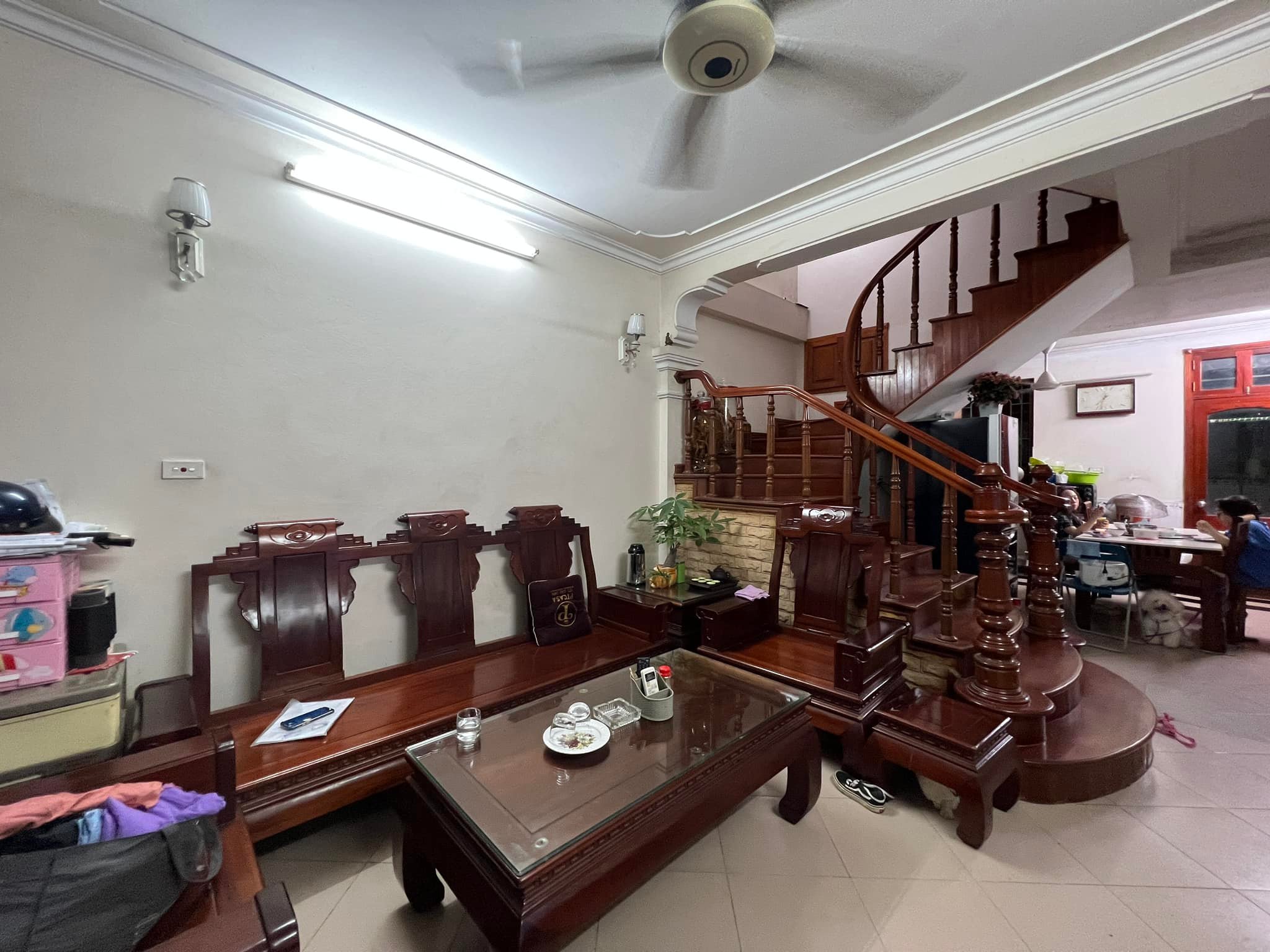 Bán trong tuần nhà dân xây Quận Uỷ Tây Hồ, Diện tích 50m2 , 5 tầng , 5 tỷ