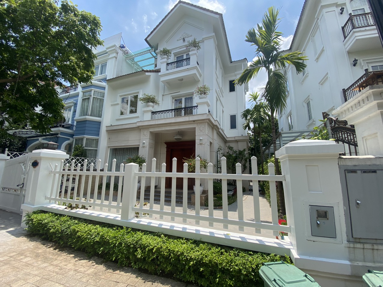 BIỆT THỰ HOA LAN – VINHOMES RIVERSIDE, 4.5 TẦNG – 225.8M2, 56.78 TỶ