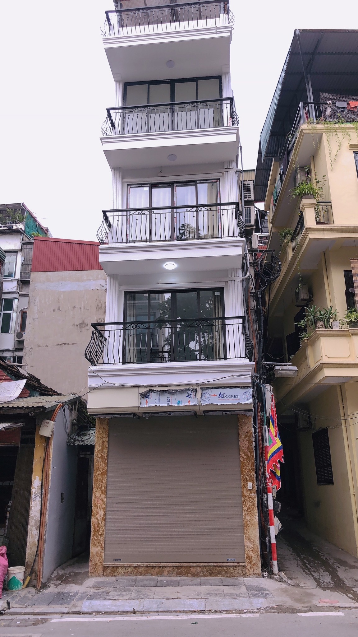 NHÀ MẶT PHỐ THỤY KHUÊ - TÂY HỒ- LÔ GÓC 3 MẶT THOÁNG - VỈA HÈ KINH DOANH SẦM UẤT -19 TỶ