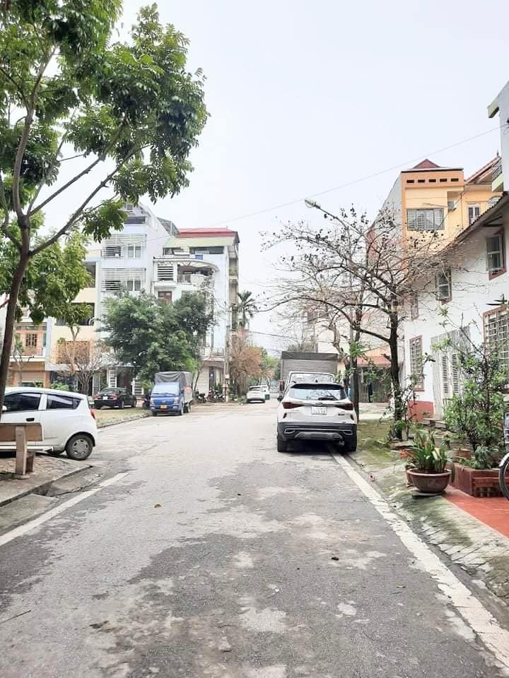 Bán Nhà X2B Tam Trinh- Yên Sở Hoàng Mai Diện Tích 74m2 giá chào 11.9 tỷ