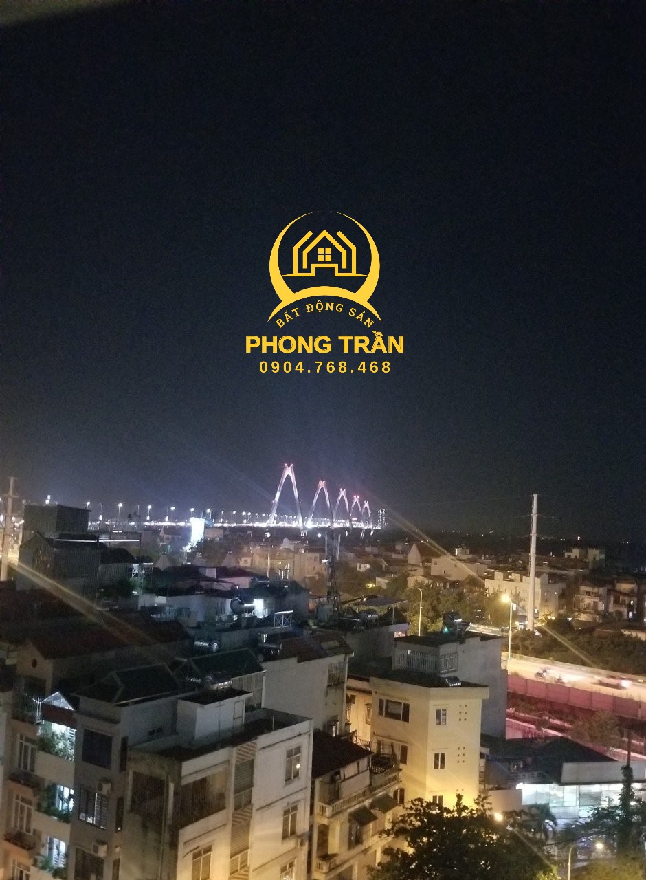 Bán gấp căn hộ chung cư Hoa Đào 713 Lạc Long Quân DT 86m2: 3 ngủ 2VS, chỉ: 3.4 tỷ full đồ, view cầu Nhật Tân