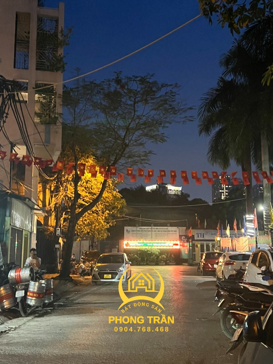 Bán nhà ngõ 189 Hoàng Hoa Thám, Ba Đình 76m2, Kinh doanh Tốt, Oto, Giá chỉ: 16 tỷ