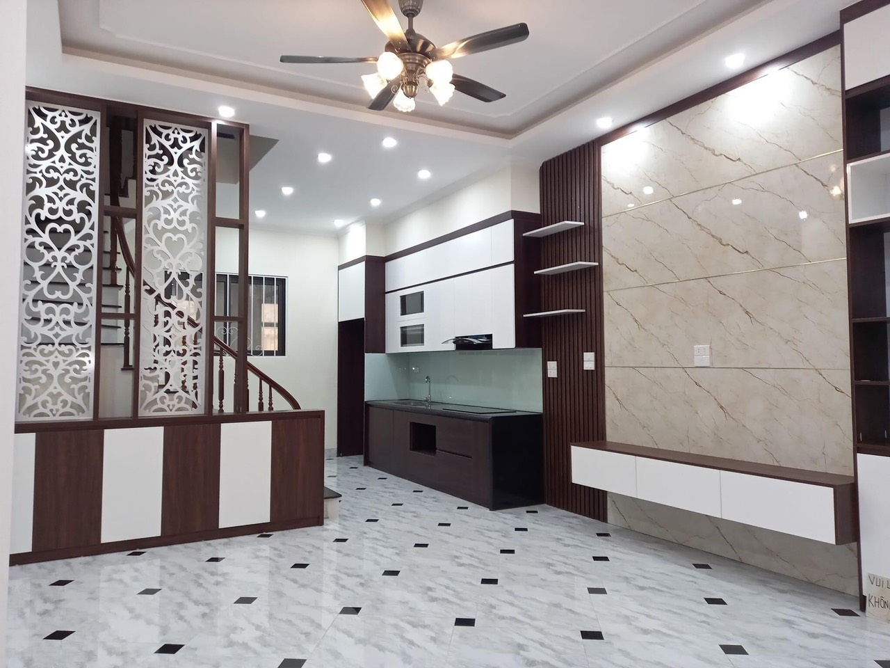 Nhà mới đẹp cạnh Metro Hà Đông, ngõ rộng thông thoáng 4T 40m2 4PN giá chỉ 3.68 tỷ