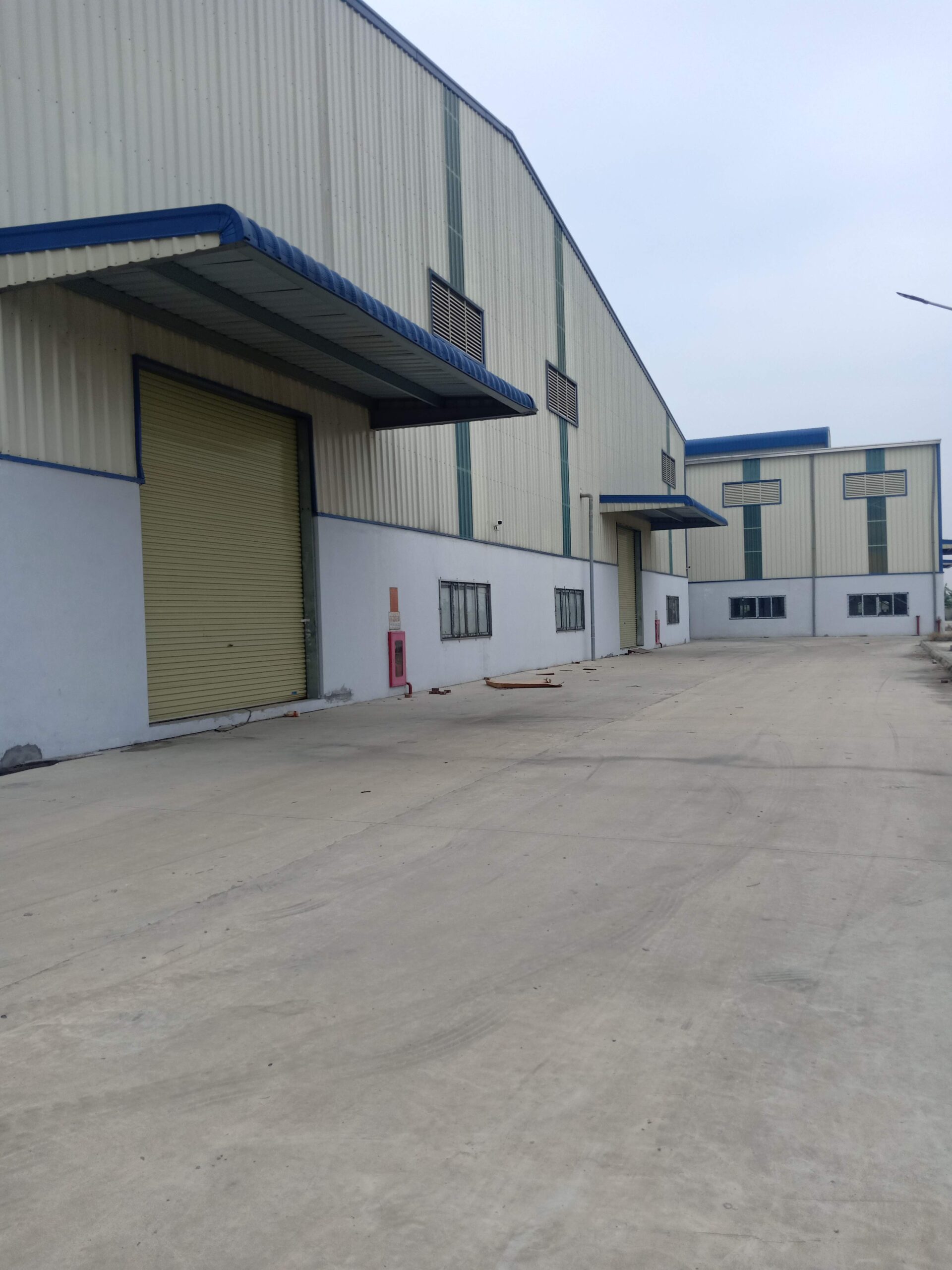 NHÀ XƯỞNG MỚI VÀ TÀI SẢN GẮN LIỀN MẶT ĐƯỜNG 379 HƯNG YÊN – Giá Tốt