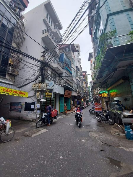 Bán nhà oto qua nhà mới về ở luôn Phố Nhân Hoà, Q. Thanh Xuân. Vị trí đẹp. Giá 5 tỷ