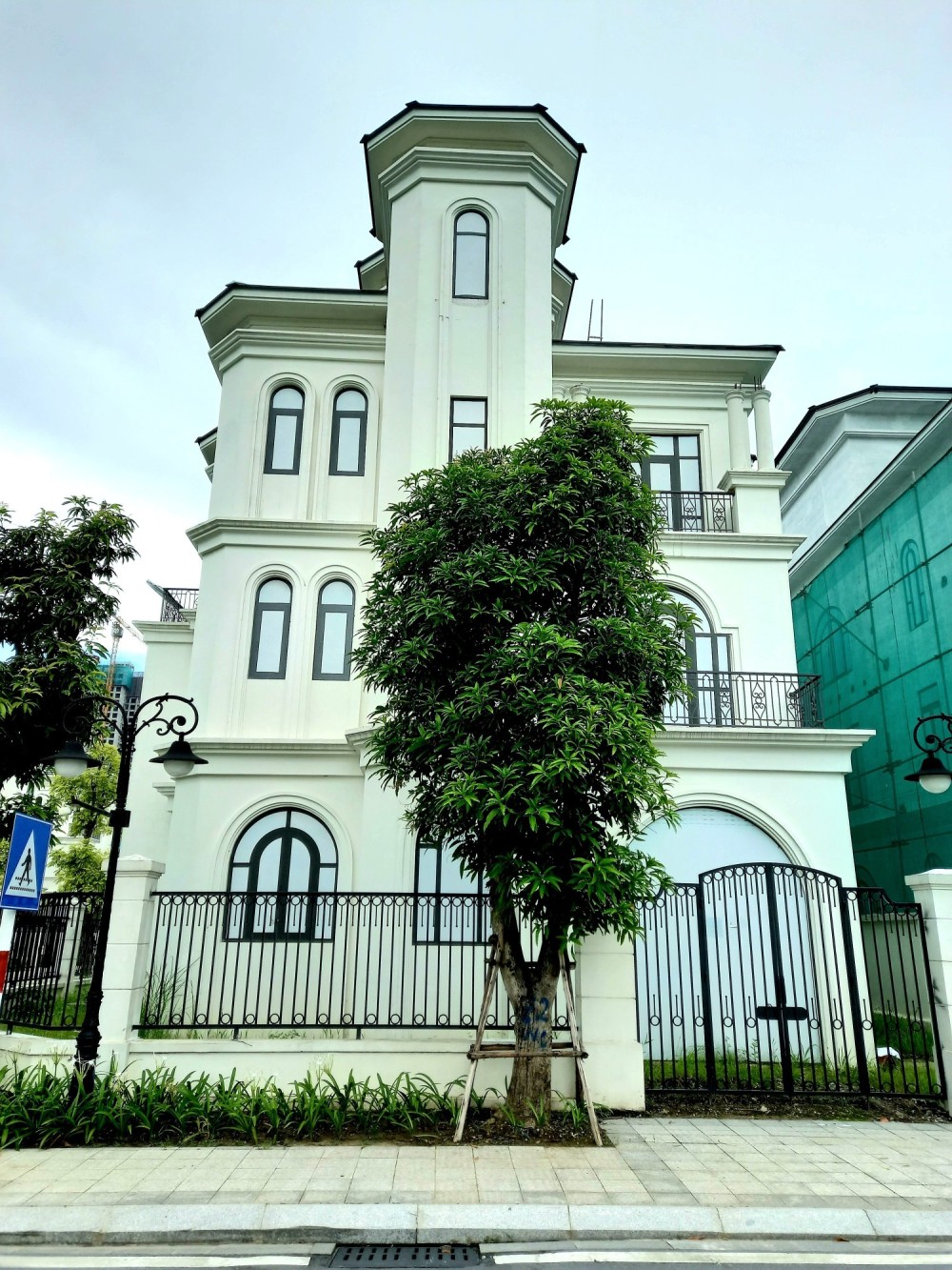 Viên Ngọc Biển Hồ đi các bác ơi Biệt thự Ngọc Trai Vinhome OceanPark chỉ từ 17 tỷ