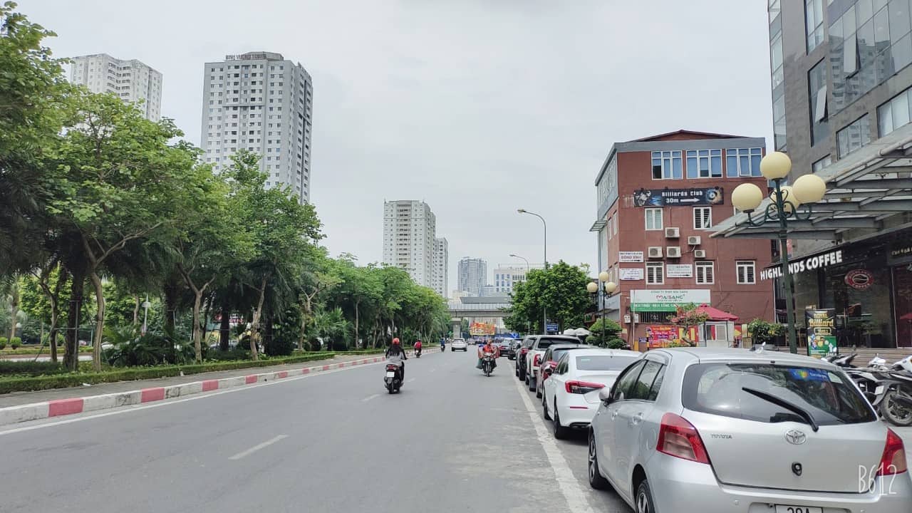 Bán nhà, mặt phố quận Hà Đông, KĐT Văn Phú, vỉa hè, ô tô tránh, KD sầm uất, giá đầu tư.