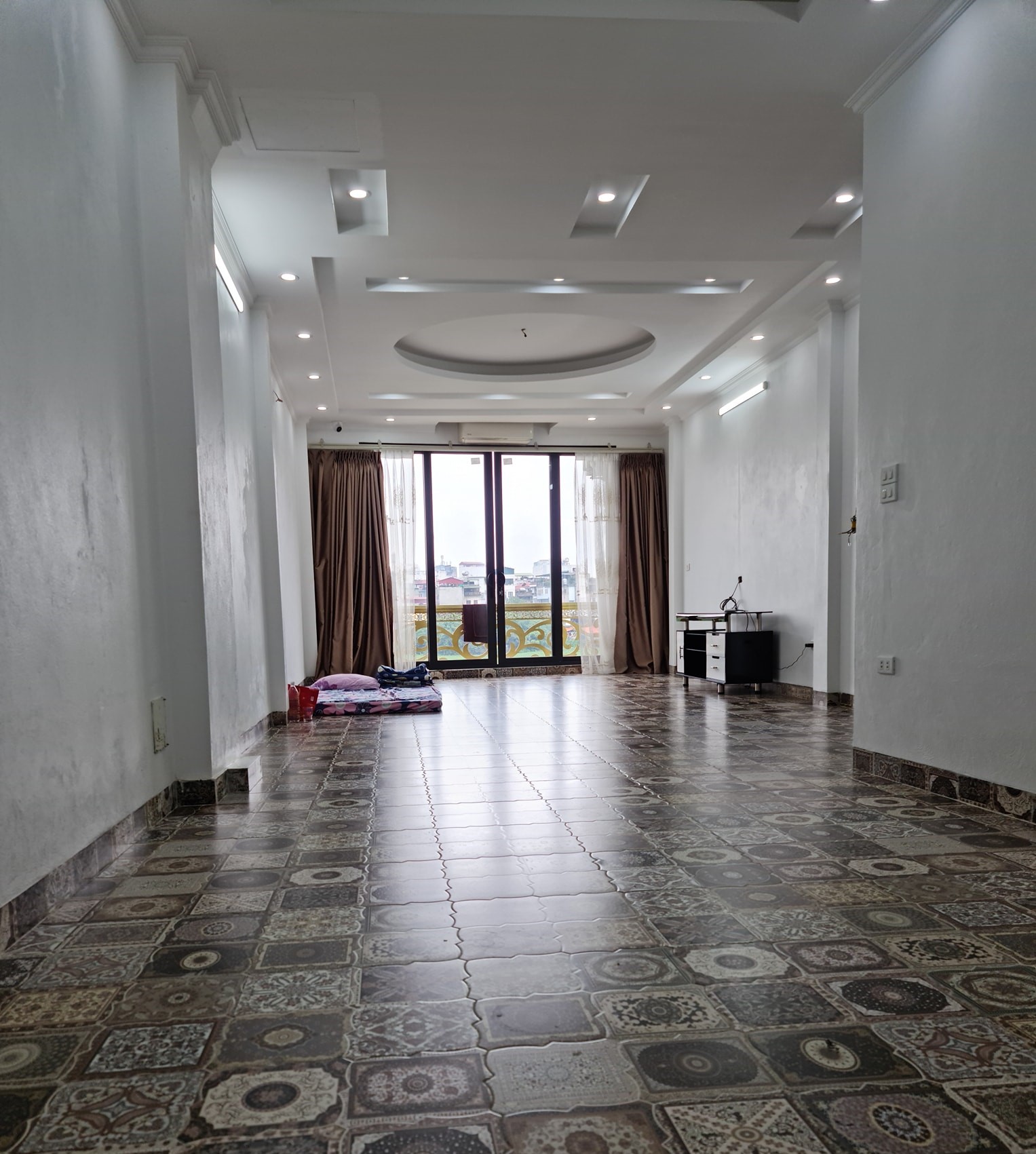 NHÀ MẶT PHỐ ĐƯỜNG ĐỘI CẤN, BA ĐÌNH diện tích 55m2 6 tầng giá 23 tỷ.