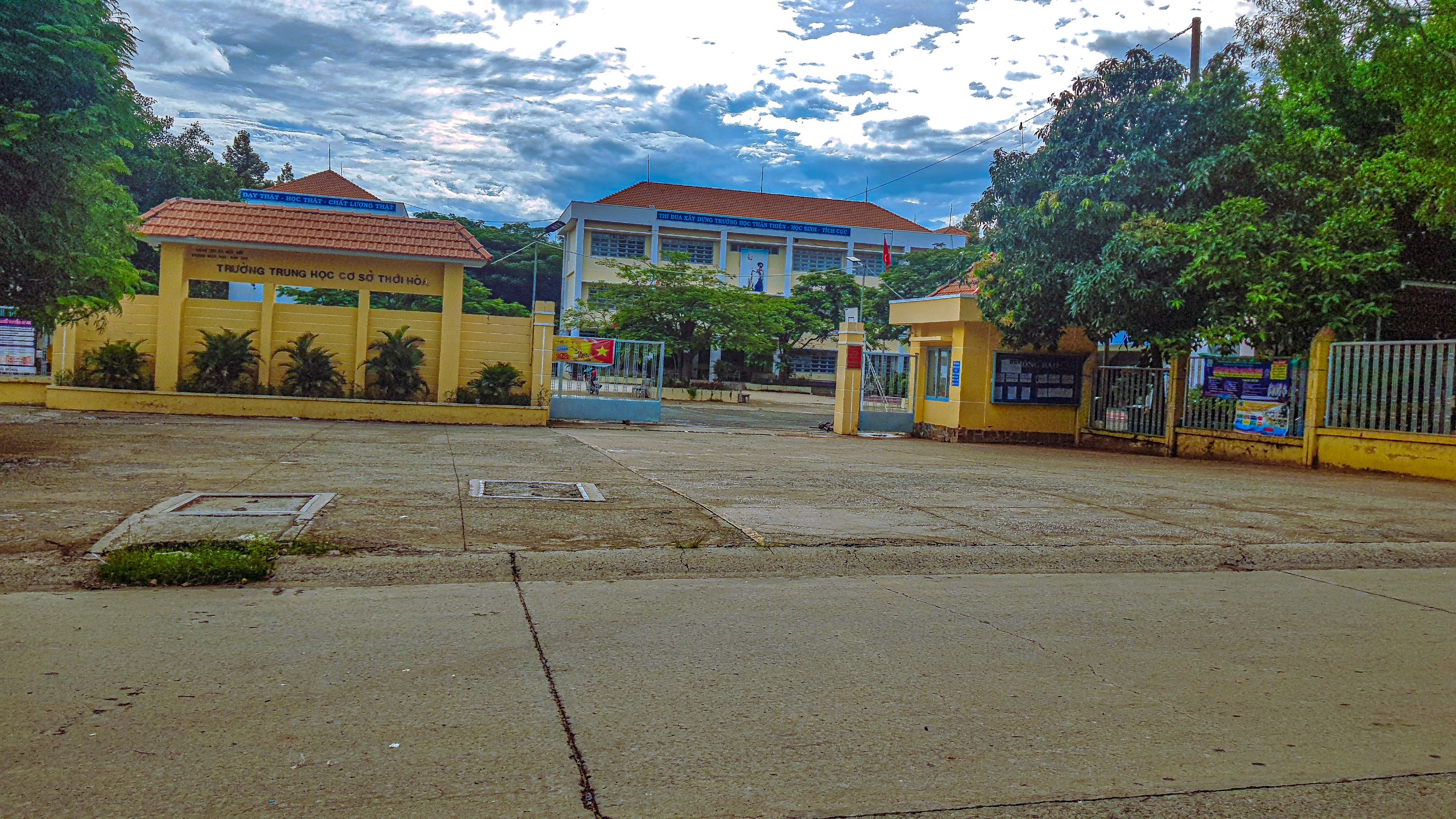 Bán lô đất lọt khe gần đường NE8 kinh doanh buôn bán liền giá 1.75 tỷ