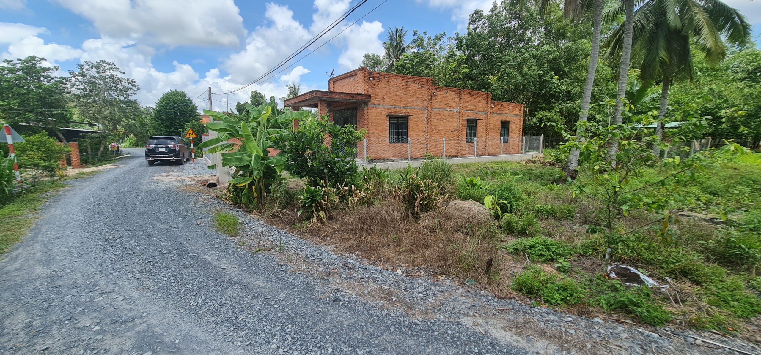 BÁN ĐẤT TẶNG CĂN NHÀ CẤP 4 TẠI XÓM BỐ HIỆP THẠNH