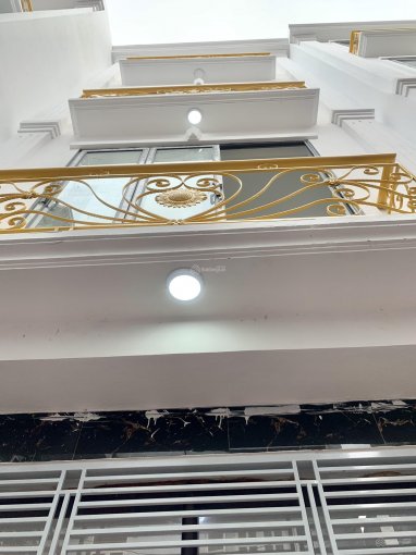 Nhà đẹp 2 thoáng, ngõ rộng rãi 4 tầng 38m2 ngay cạnh KĐT . Giá 2.75 tỷ ảnh thật