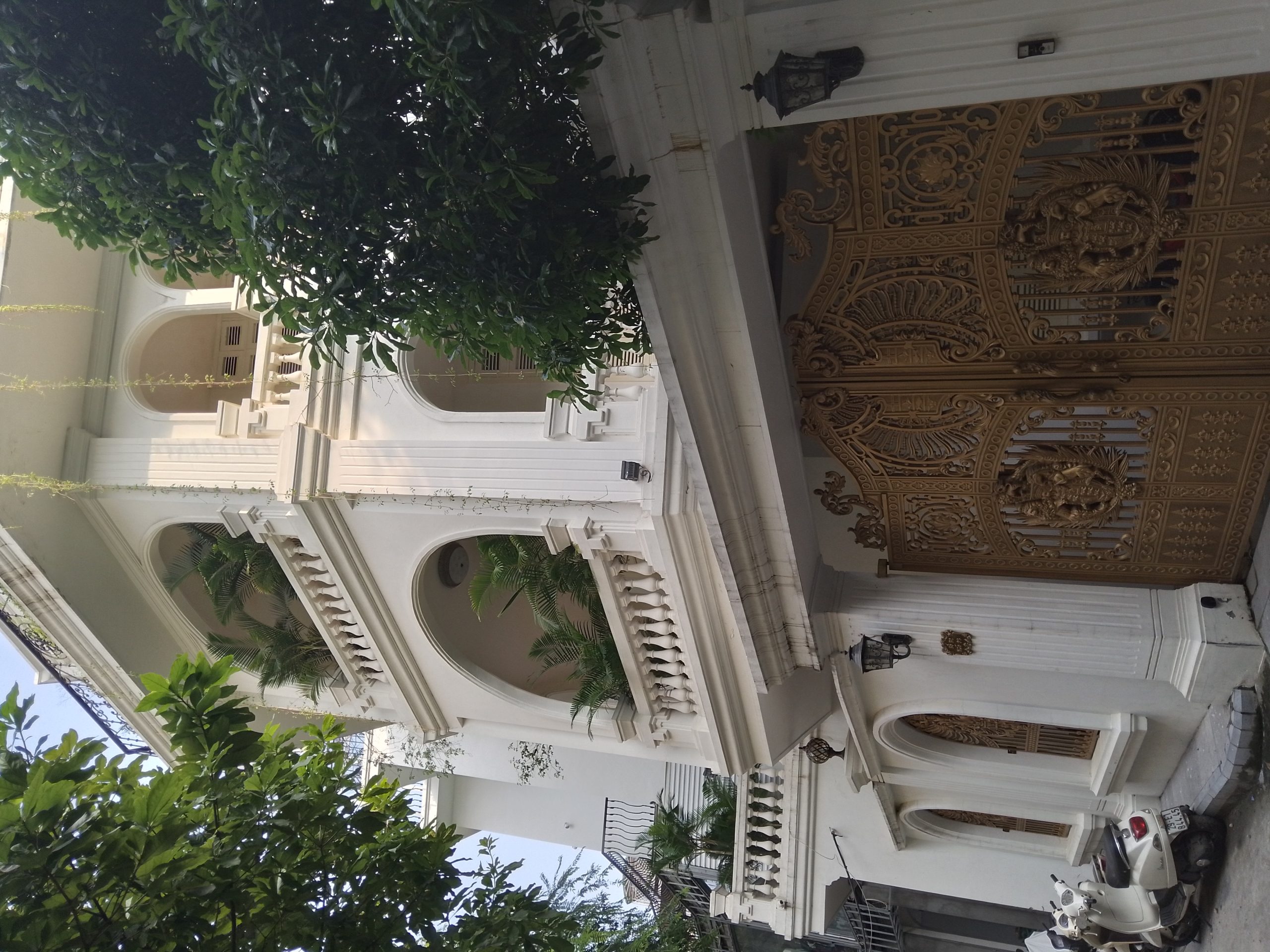 Siêu vip- Biệt thự- Sân vườn- Quan Hoa, Cầu Giấy- 185m2 x 4T- MT 10m- Chỉ 35 tỷ- Tặng full nội thất