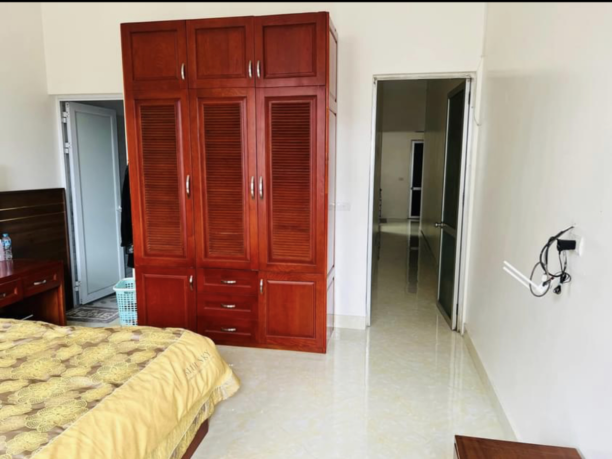 Bán Nhà 3 Tầng dt 120m2 Đường Thạch Sơn - Sapa