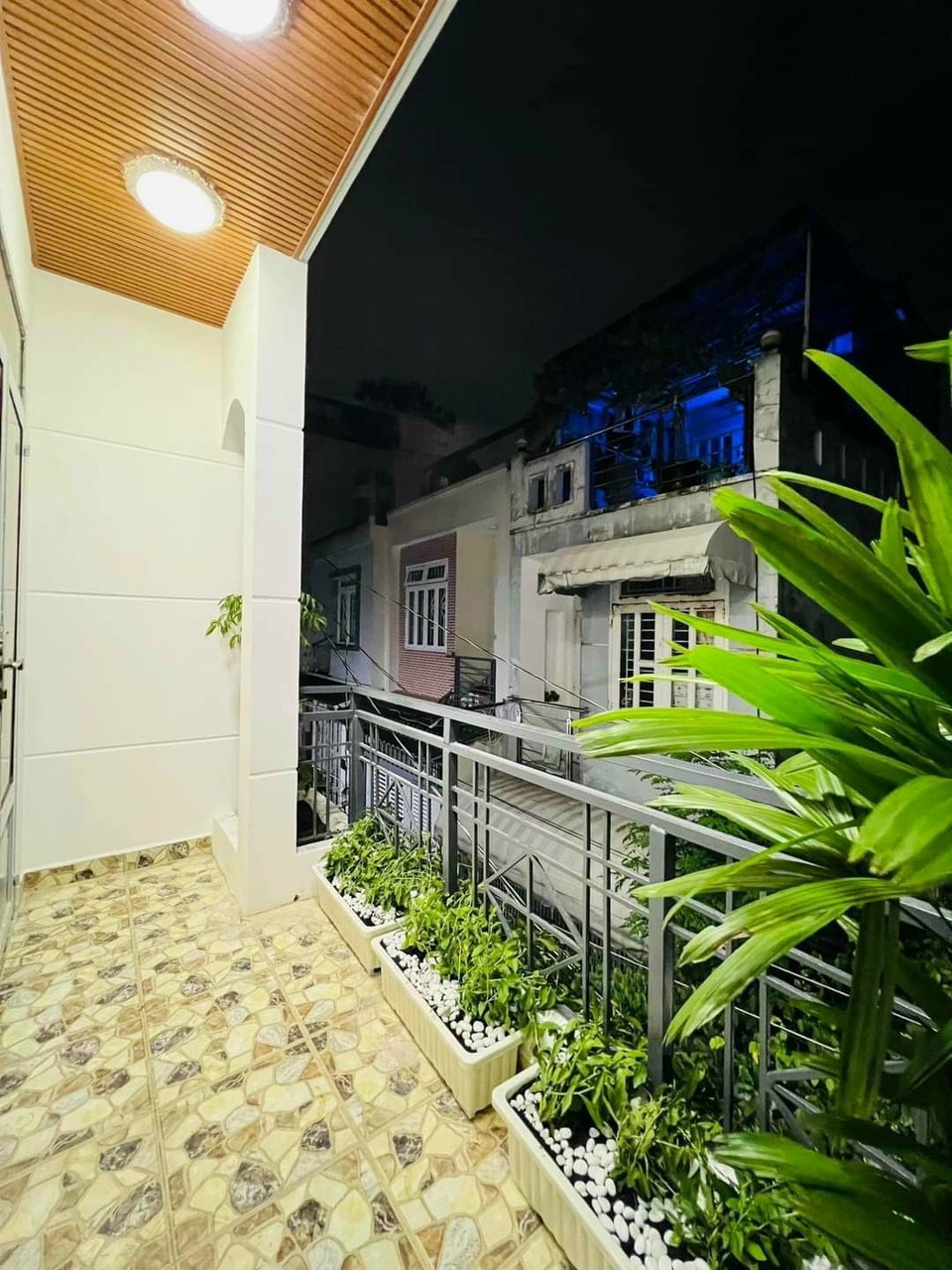 Nhà đẹp, Nguyễn Văn Nghi, chỉ 5.2 Tỷ, 4.2 x 10.5m, 2PN, Gò Vấp