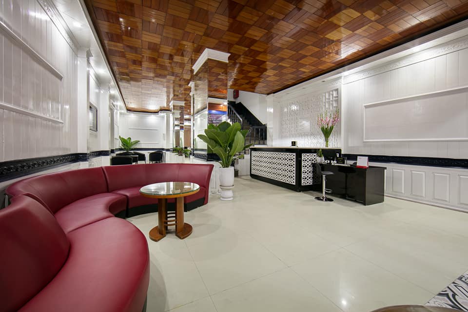 Khách Sạn phố Mã Mây-Doanh Thu 14 Nghìn USD/Tháng 220M2 Mặt Tiền 7M 185 Tỷ