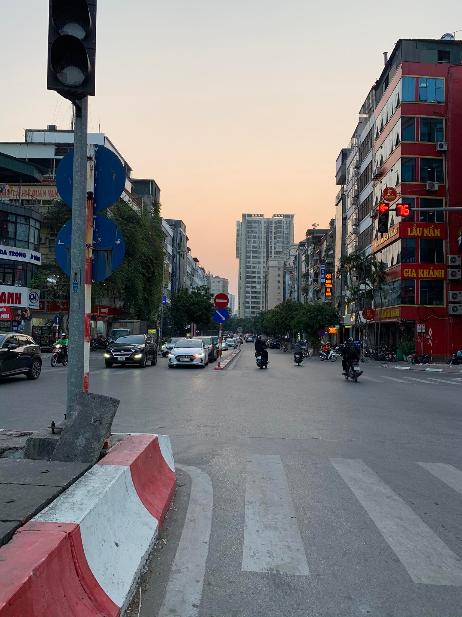 Chính chủ bán nhà mặt phố số 109 Vũ Phạm Hàm, Cầu Giấy, DT 130m, 5 tầng. giá 62 tỷ.