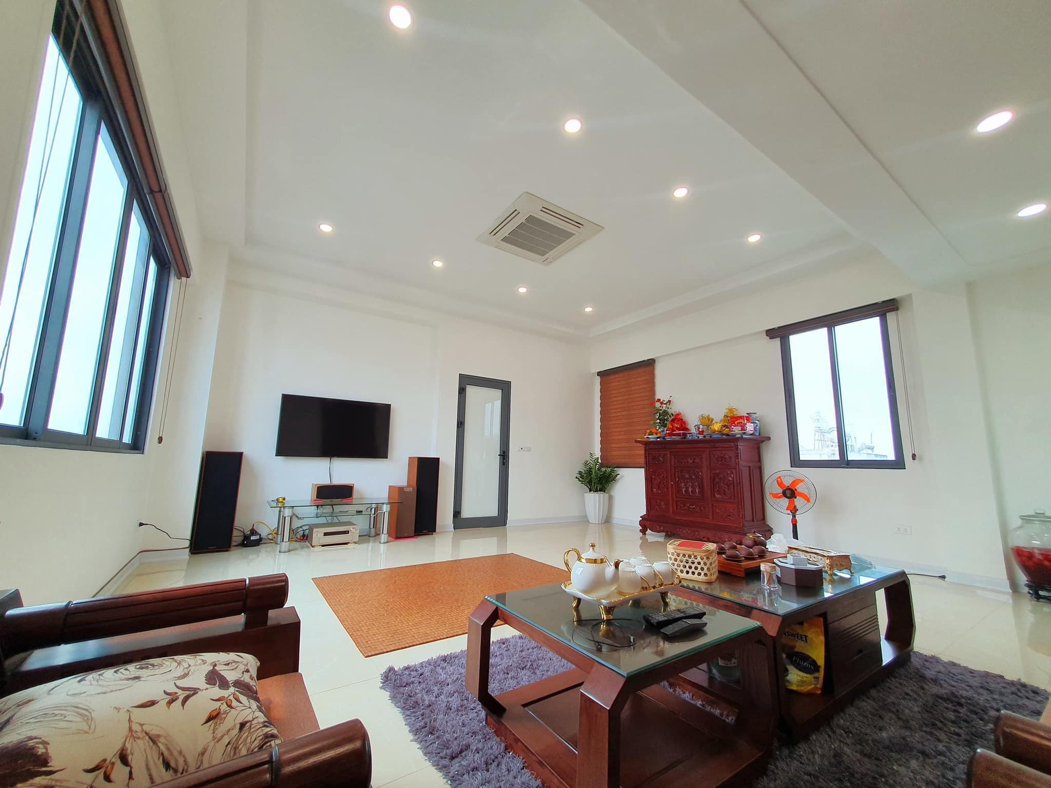 BÁN NHÀ MẬT PHỐ TU HOÀNG NAM TỪ LIÊM 80m2 6tầng MT6.1m GIÁ 12.8tỷ Thương lượng mạnh ạ. Quý khách LH em ạ 0989.123.729