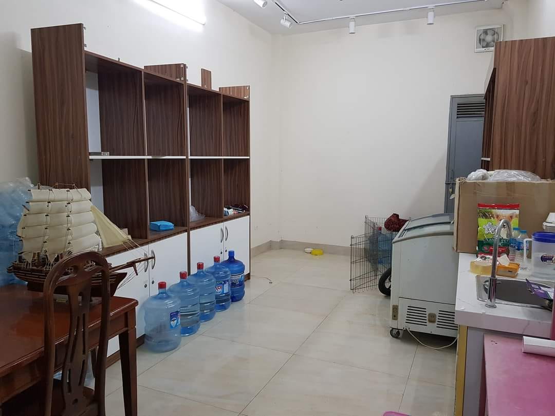 Chỉ hơn 20 tỷ, mặt phố Đống Đa, 58m2, 8 tầng thang máy, dòng tiền 80 triệu/tháng