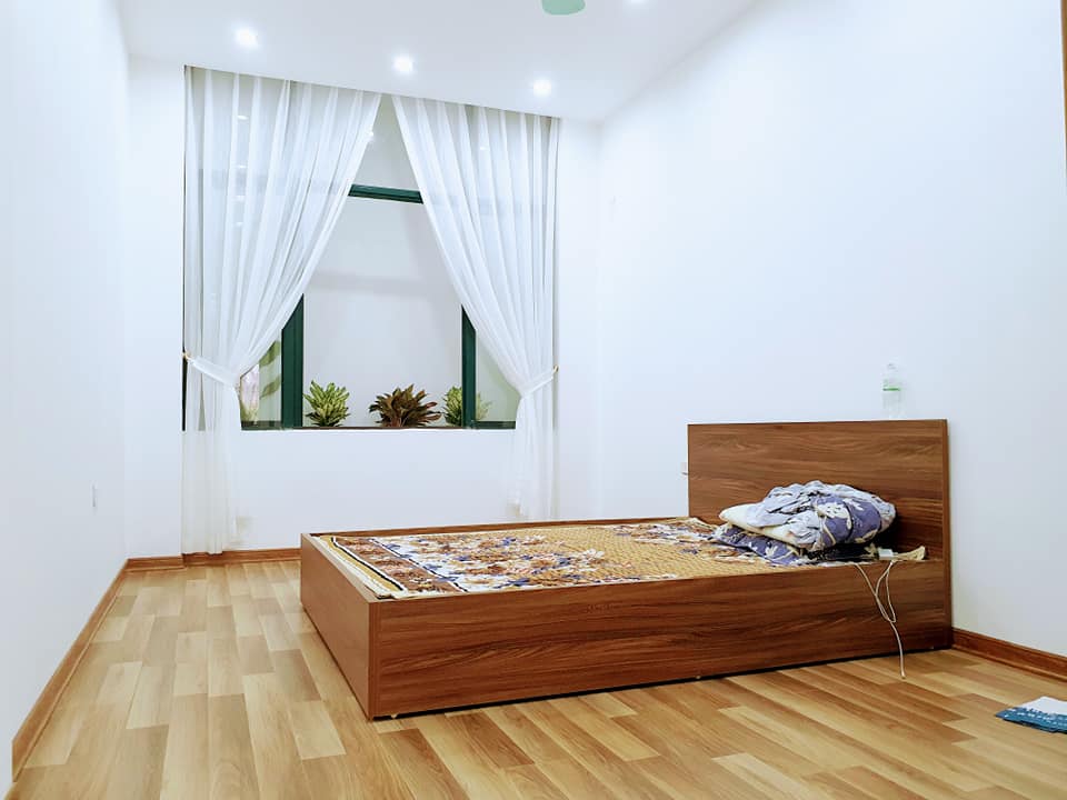 Ngõ VIP Cát Linh - Nhà đẹp ở ngay - Gần Phố - Hai thoáng - Dt 45m2, Giá 5,7 tỷ