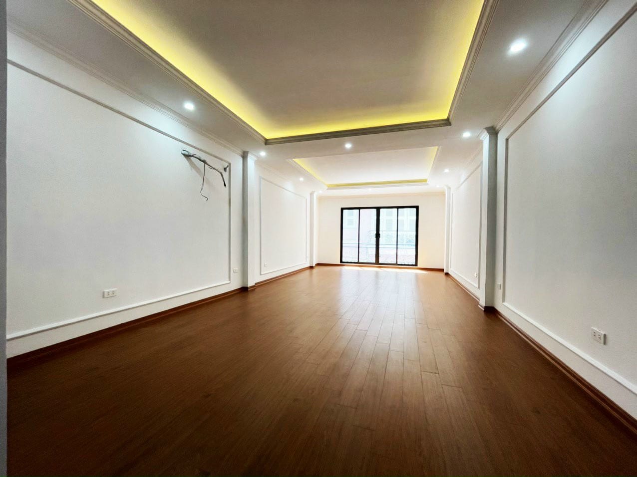 Bán nhà mặt phố Tam Khương, Đống Đa 56m, 7 tầng, mt 4.5m. Giá: 17.5 tỷ