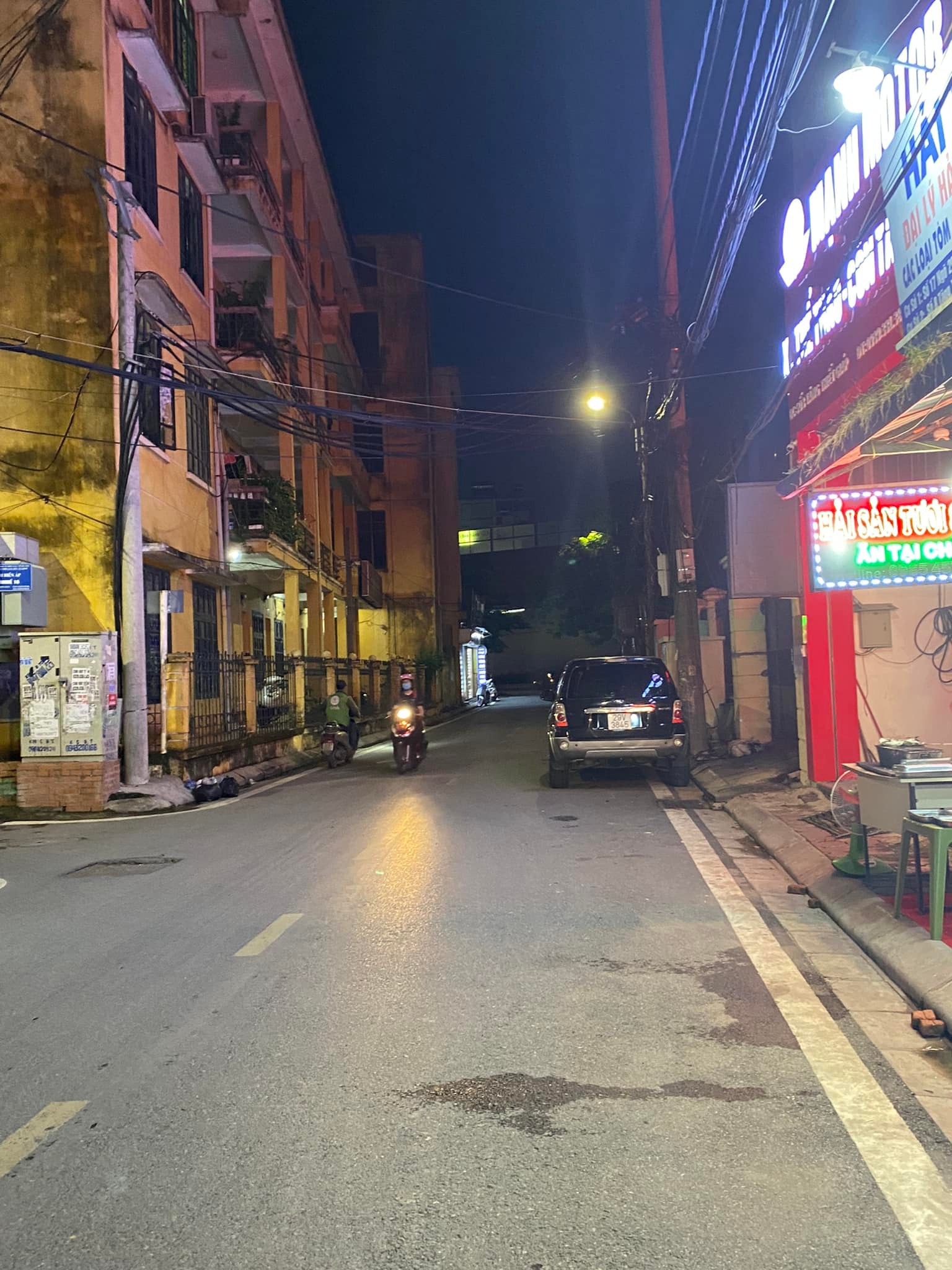 Bán nhà XX đường Tăng Thiết Giáp diện tích 63 m2, nhà cấp 4, mặt tiền 5.25 m, Giá 16 tỷ.Phường Cổ nhuế1