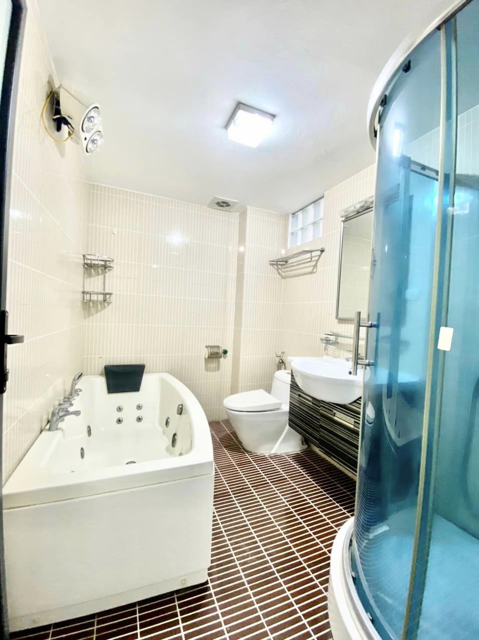 Cần bán nhà Cổ Nhuế đẹp mê ly như thiếu nữ chỉ 4T