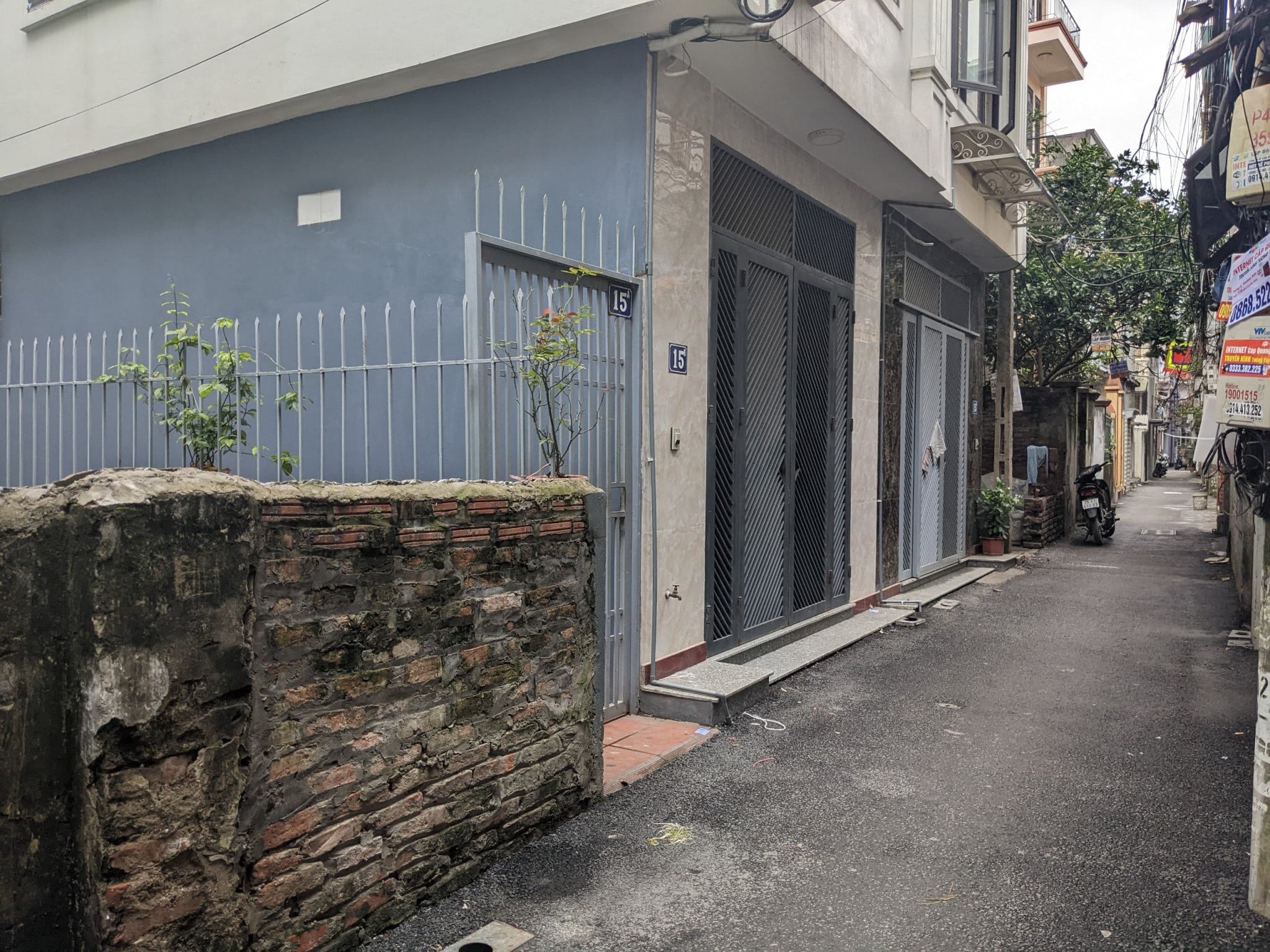 Đất phố Tứ Liên ngõ rộng, thông, vuông vắn