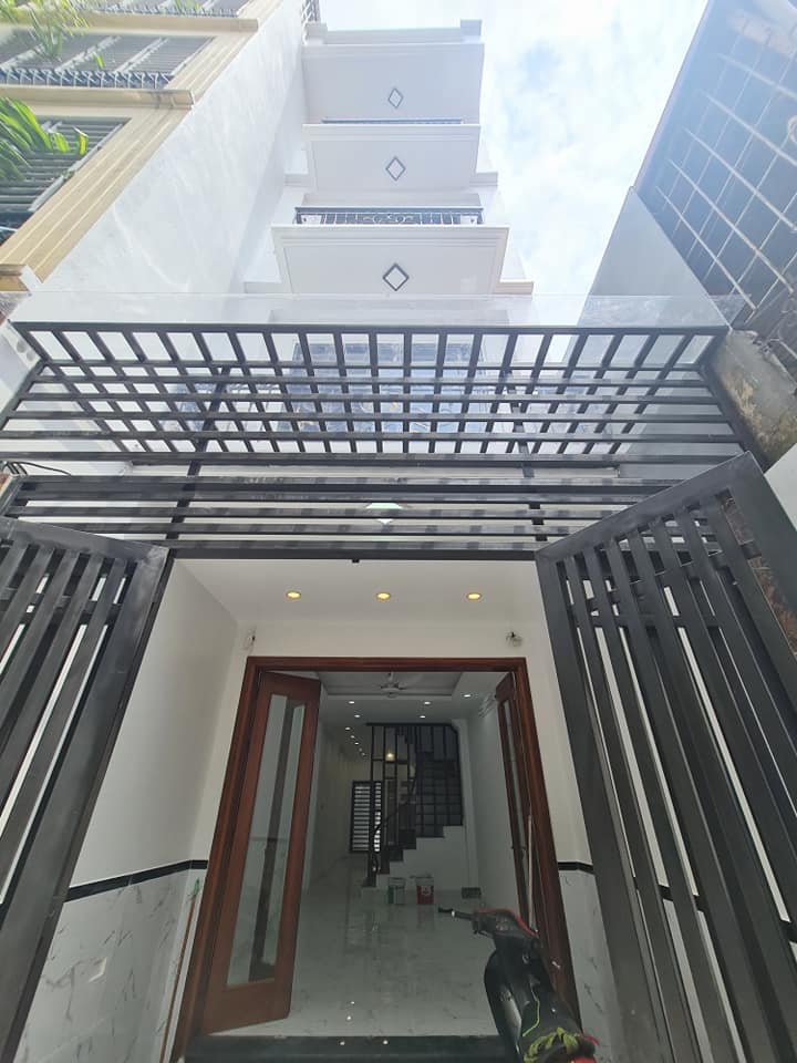 NHÀ PHÂN LÔ PHỐ VỌNG HAI BÀ TRƯNG, DT 57M 5 TẦNG MT 3,8M, NGÕ THÔNG, KINH DOANH DÒNG TIỀN.