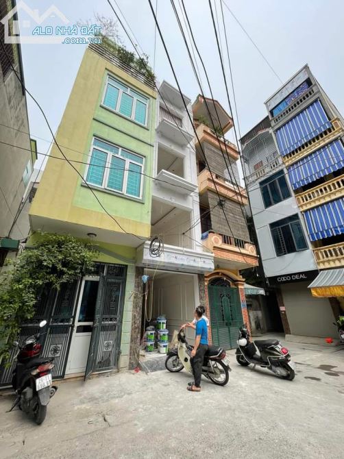 Bán nhà Ngô Quyền Hà Đông 40m2 5 tầng ô tô tránh 6.2 tỷ